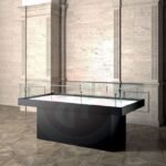 Focus display showcase uv bonded glass180cm wide