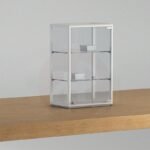 Leo table top showcase with 2 shelves 40cm wide